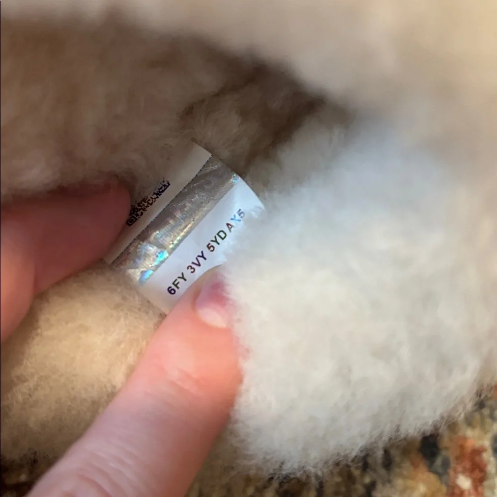 Brand New! UGG Brown and Cream Slippers - Picture 6 of 6